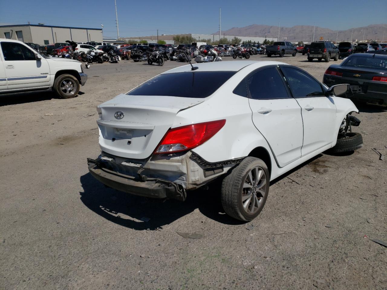Photo 4 from auction – 2017 HYUNDAI ACCENT SE with VIN KMHCT4AE1HU348749
