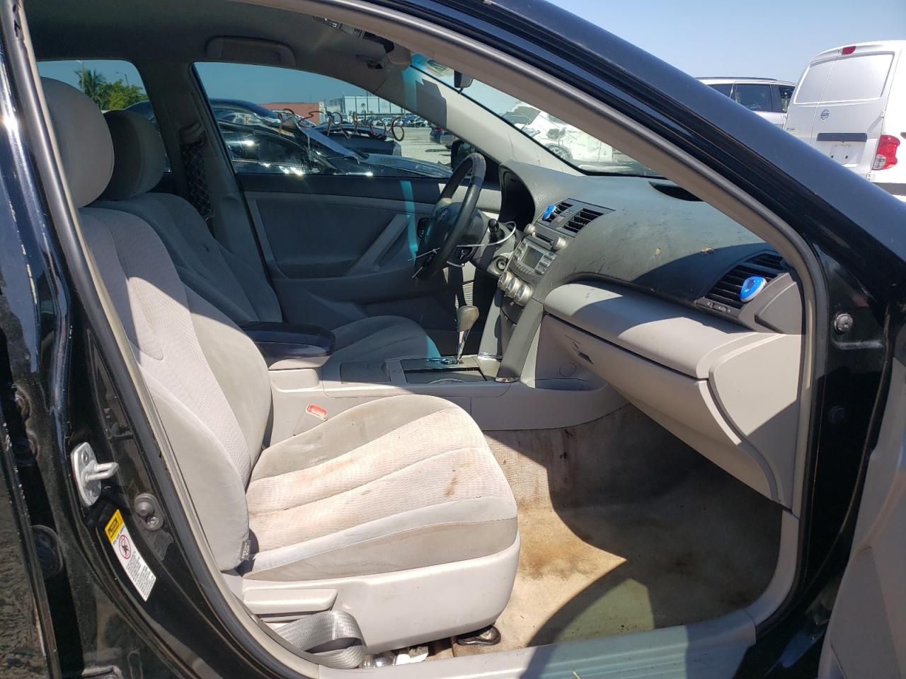 Photo 5 from auction – 2011 TOYOTA CAMRY BASE with VIN 4T1BF3EK5BU191568