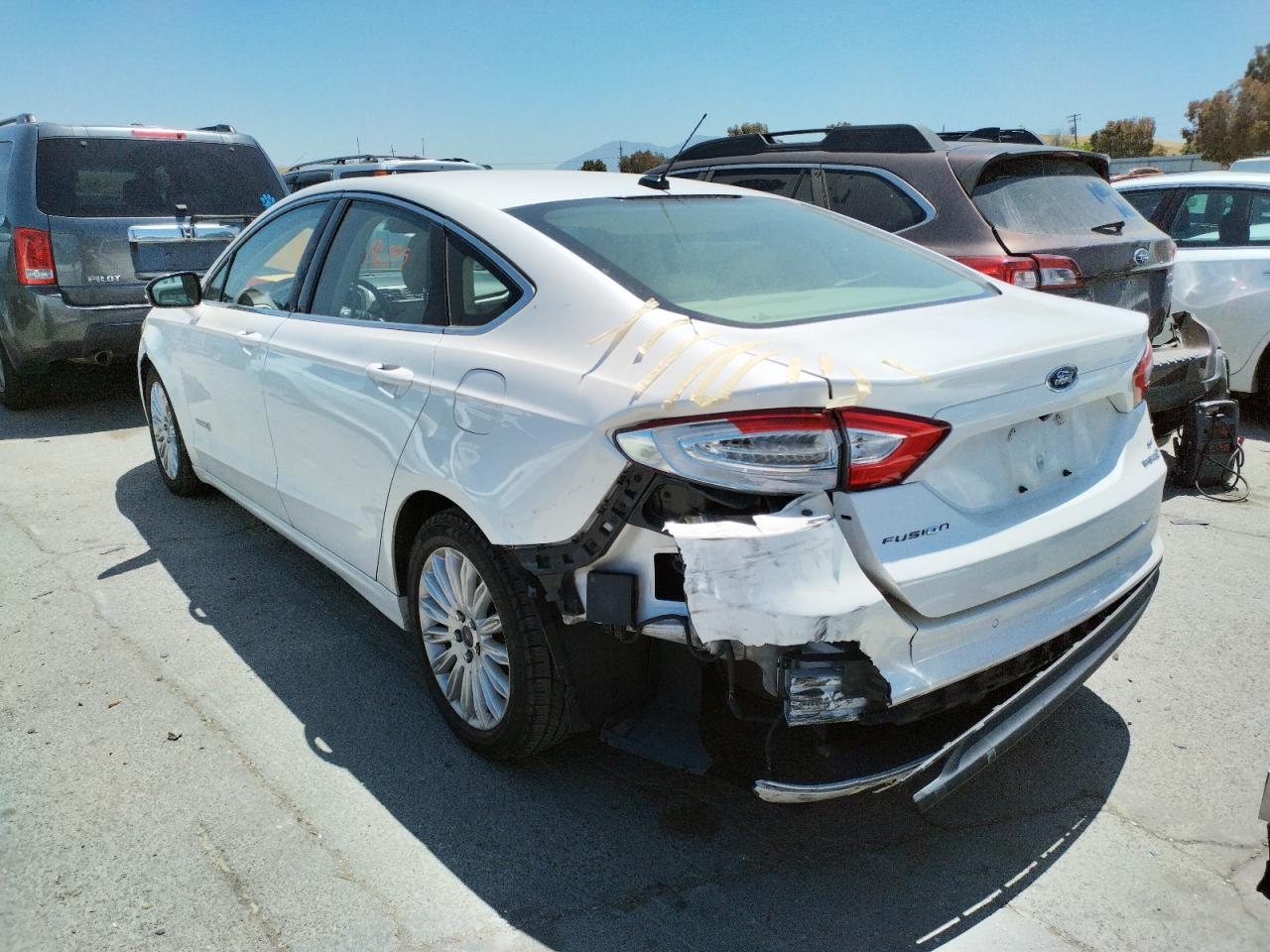 Photo 3 from auction – 2013 FORD FUSION SE with VIN 3FA6P0LUXDR208970