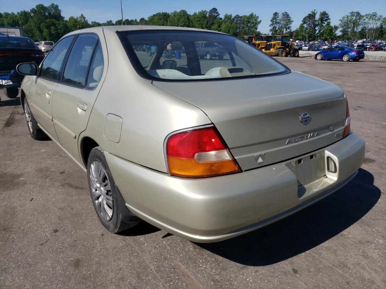 Photo 3 from auction – 1998 NISSAN ALTIMA XE with VIN 1N4DL01D1WC194688