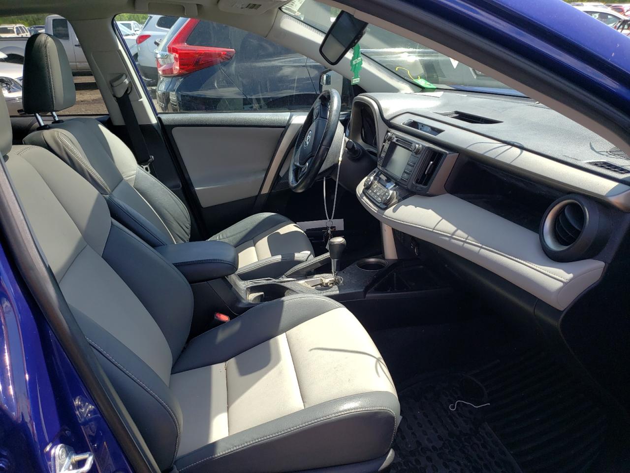 Photo 5 from auction – 2015 TOYOTA RAV4 LIMIT with VIN 2T3DFREV6FW376781