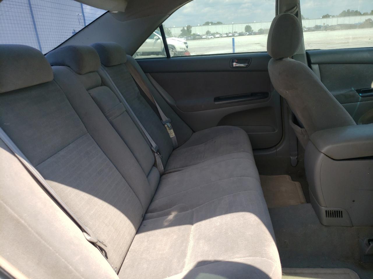 Photo 6 from auction – 2005 TOYOTA CAMRY LE with VIN 4T1BE32K65U520922