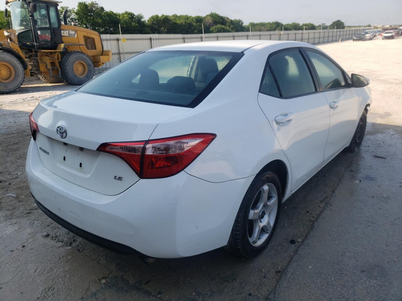 Photo 4 from auction – 2017 TOYOTA COROLLA L with VIN 5YFBURHEXHP613486