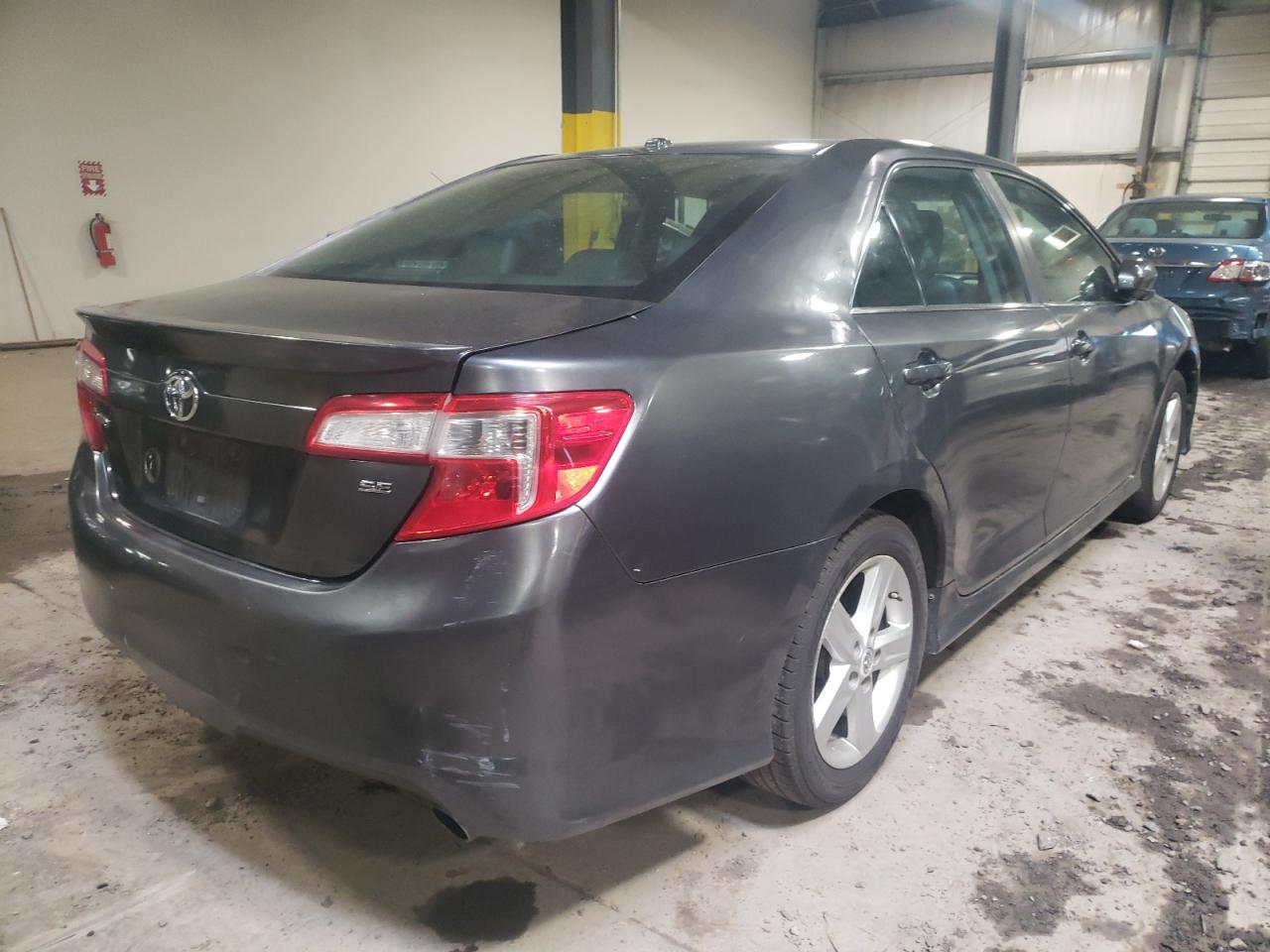 Photo 4 from auction – 2012 TOYOTA CAMRY BASE with VIN 4T1BF1FK4CU185751