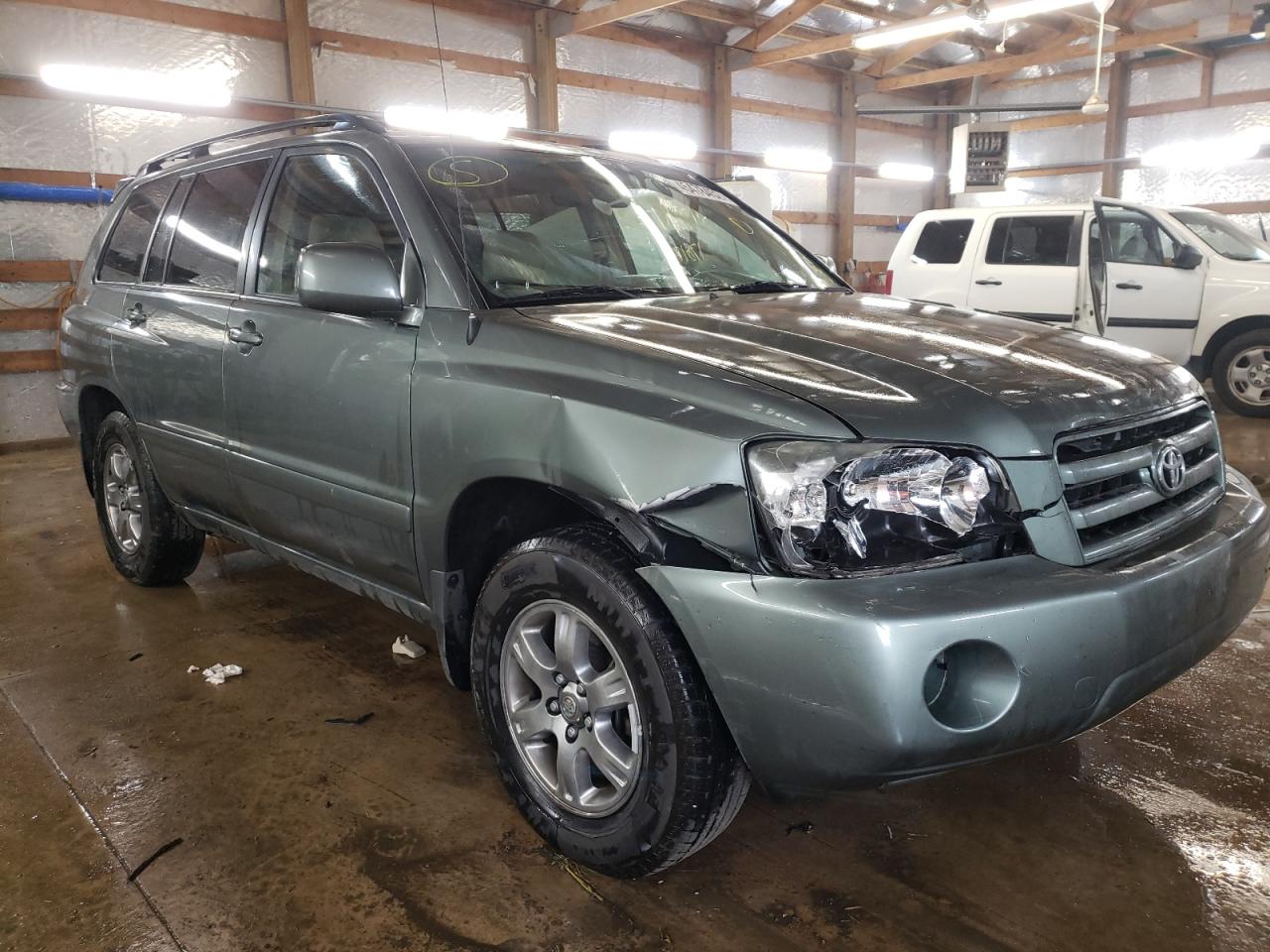 TOYOTA HIGHLANDER 2005 with VIN JTEDP21A750086913 - Photo from auction