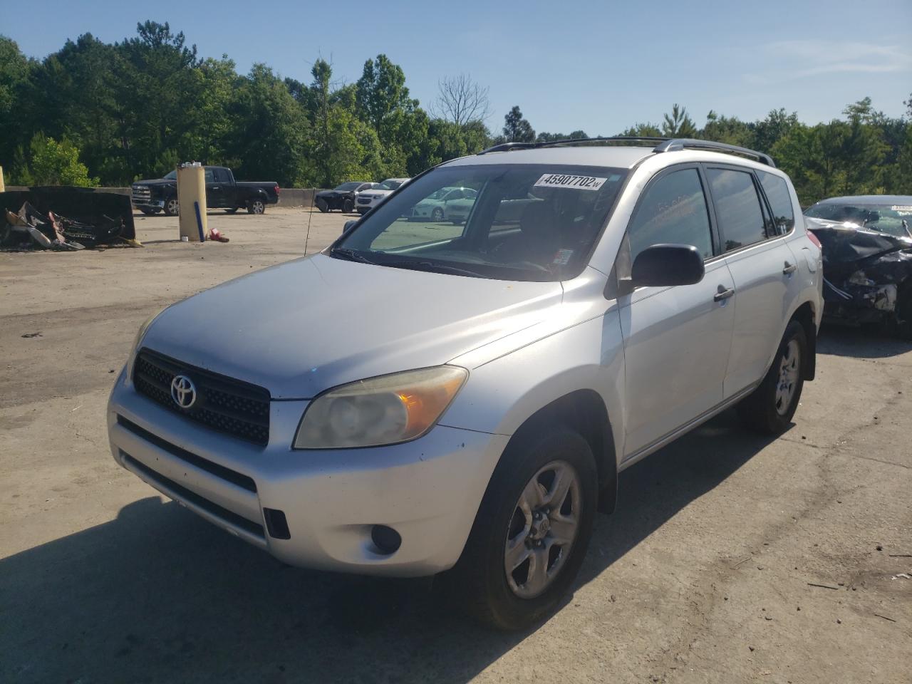 Photo 2 from auction – 2006 TOYOTA RAV4 with VIN JTMBD33V066016579