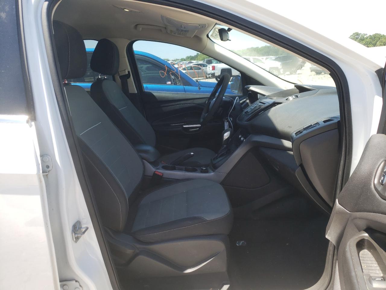 Photo 5 from auction – 2014 FORD ESCAPE SE with VIN 1FMCU0GX2EUD02583