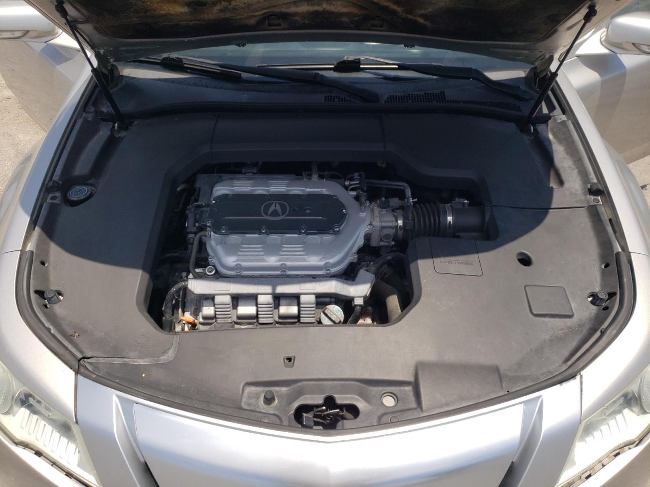 Photo 17 from auction – 2010 ACURA TL with VIN 19UUA8F56AA015163