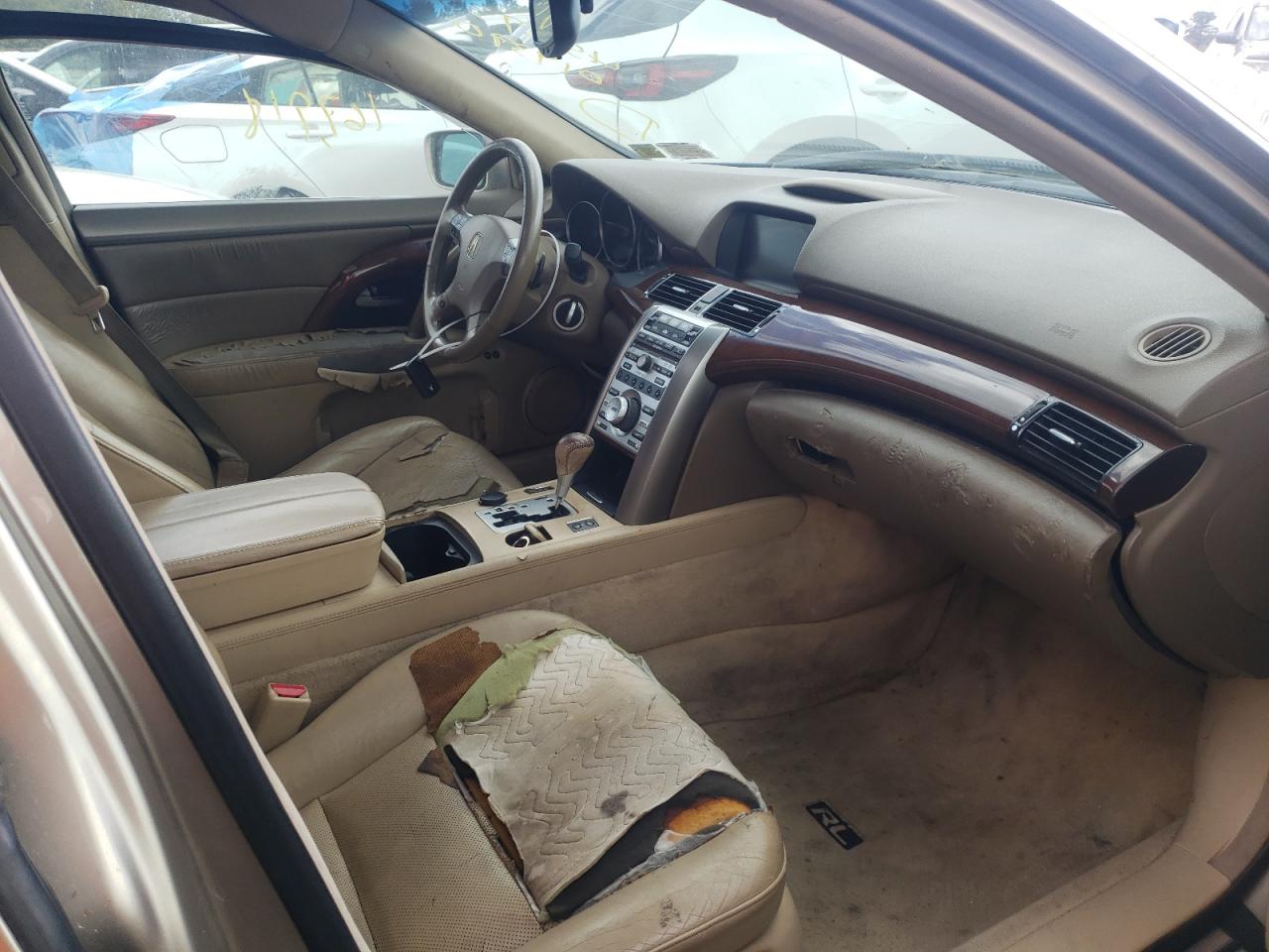 Photo 5 from auction – 2005 ACURA RL with VIN JH4KB16505C019390