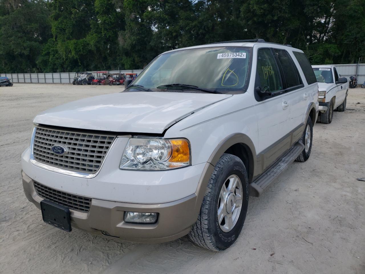 Photo 15 from auction – 2004 FORD EXPEDITION with VIN 1FMRU17WX4LB44182