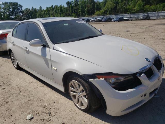 BMW 328 I 2007 with VIN WBAVA33507KX77690 - Photo from auction