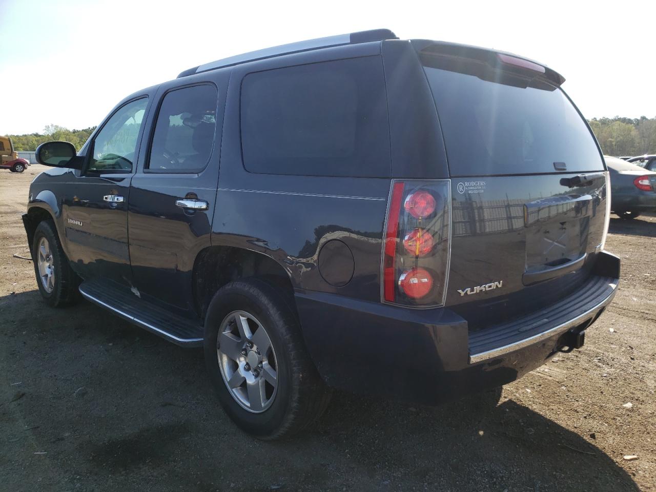 Photo 3 from auction – 2008 GMC YUKON DENA with VIN 1GKFK63828J102192