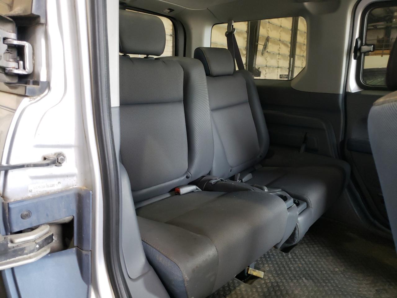 Photo 6 from auction – 2005 HONDA ELEMENT EX with VIN 5J6YH28695L030078