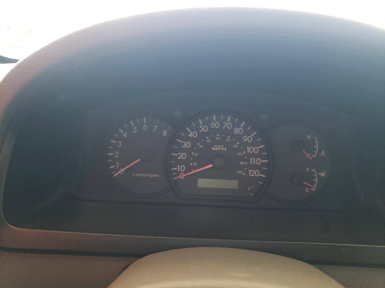 Photo 8 from auction – 2005 KIA RIO with VIN KNADC125956361686