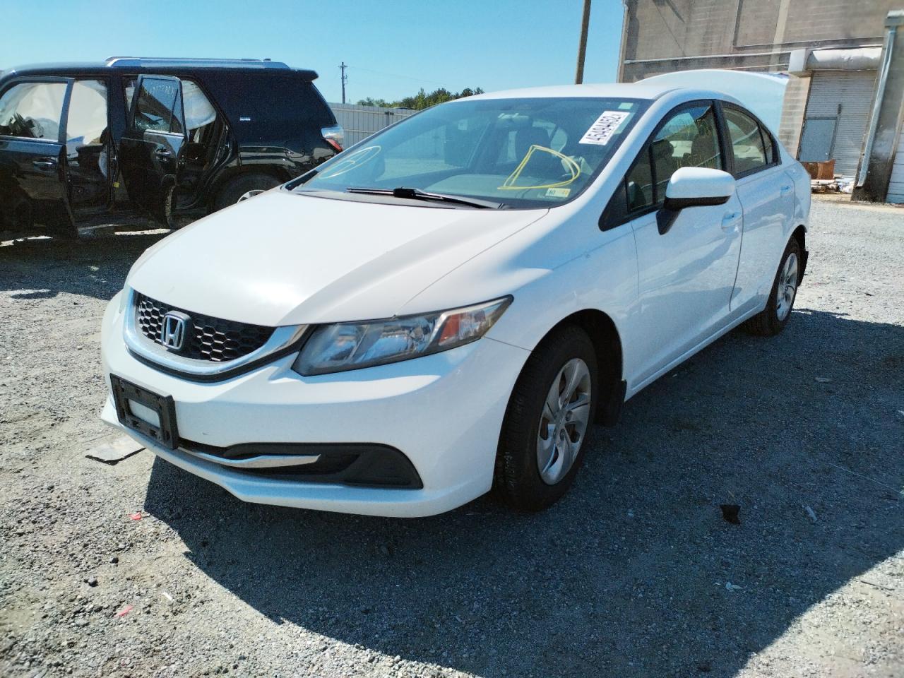 Photo 2 from auction – 2015 HONDA CIVIC LX with VIN 19XFB2F51FE008983