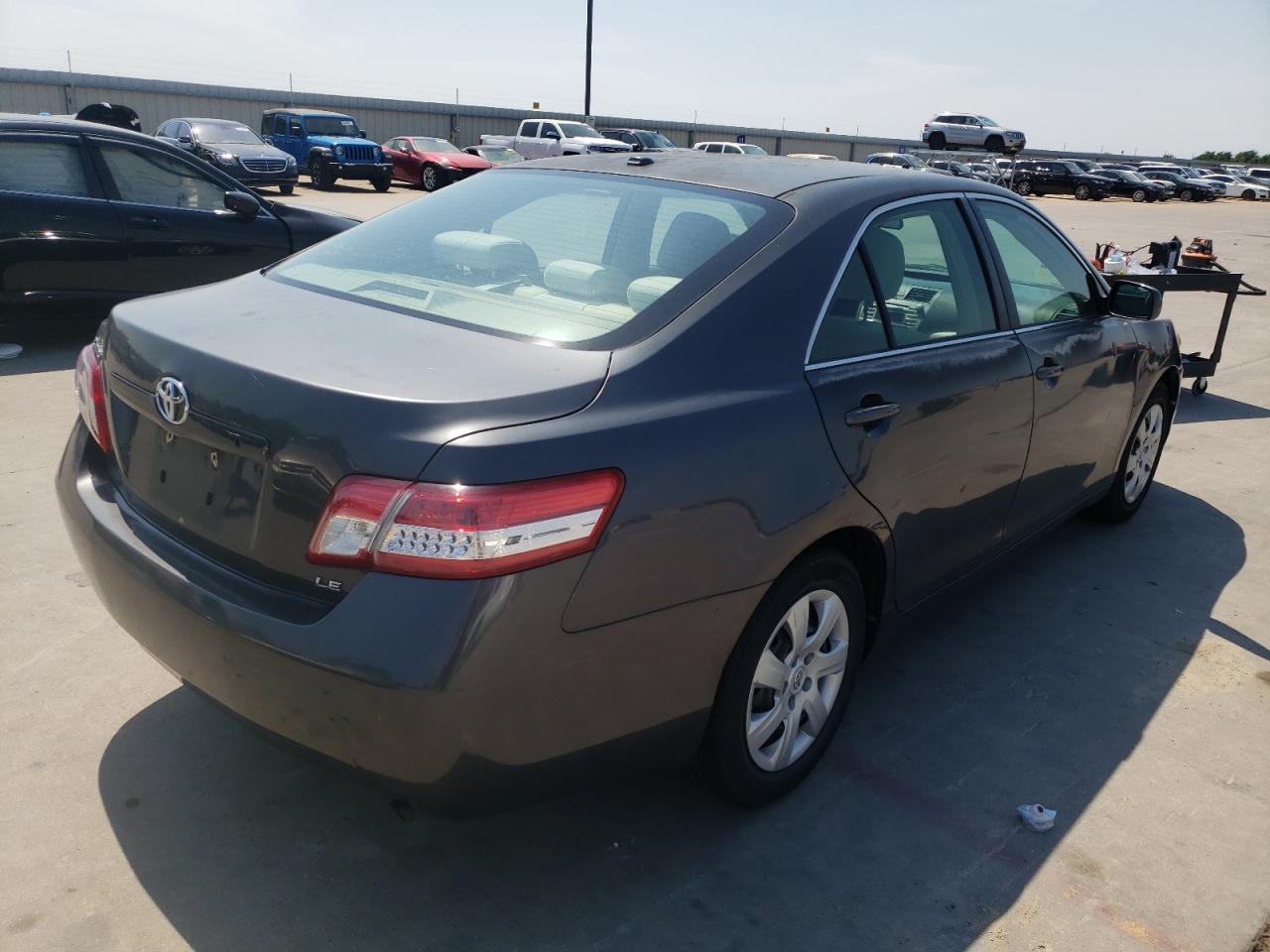 Photo 4 from auction – 2010 TOYOTA CAMRY BASE with VIN 4T1BF3EK0AU015509