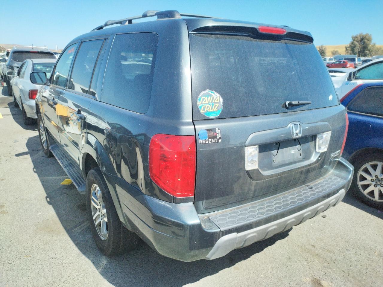 Photo 3 from auction – 2003 HONDA PILOT EXL with VIN 2HKYF18773H563109