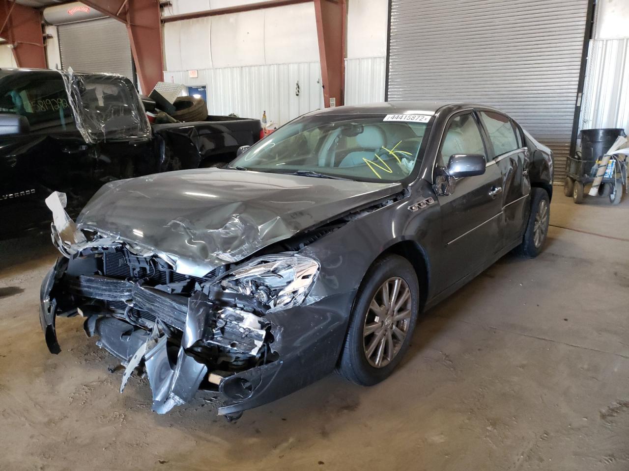 Photo 2 from auction – 2011 BUICK LUCERNE CX with VIN 1G4HJ5EM8BU116305