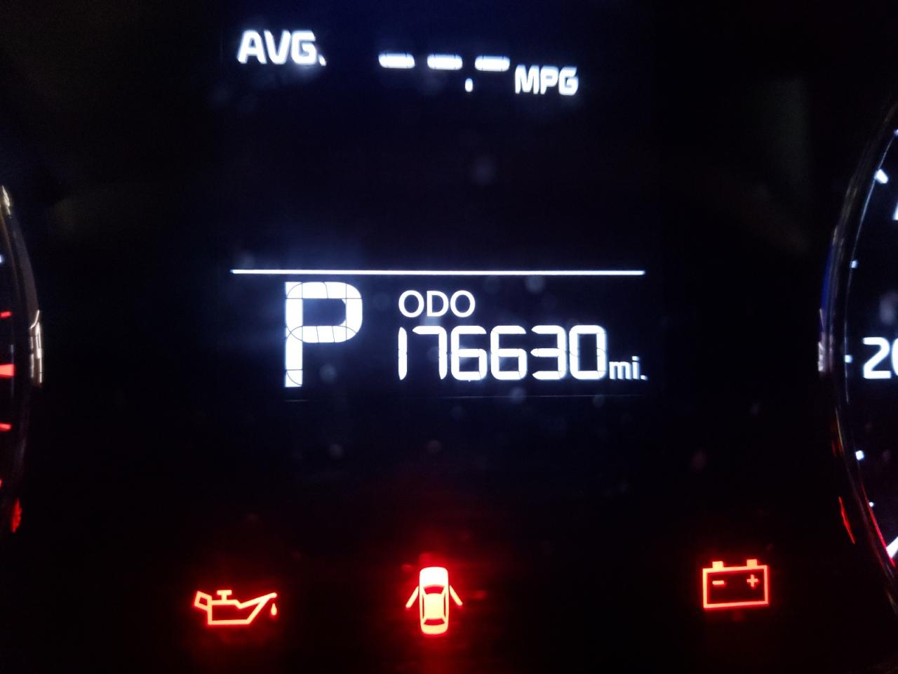Zdjęcie 8 z aukcji – 2015 KIA FORTE LX z VIN KNAFK4A63F5409309