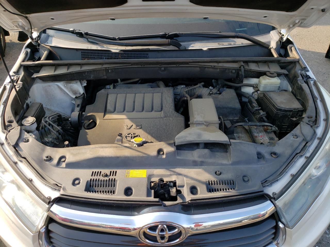 Photo 7 from auction – 2015 TOYOTA HIGHLANDER with VIN 5TDKKRFH3FS094188