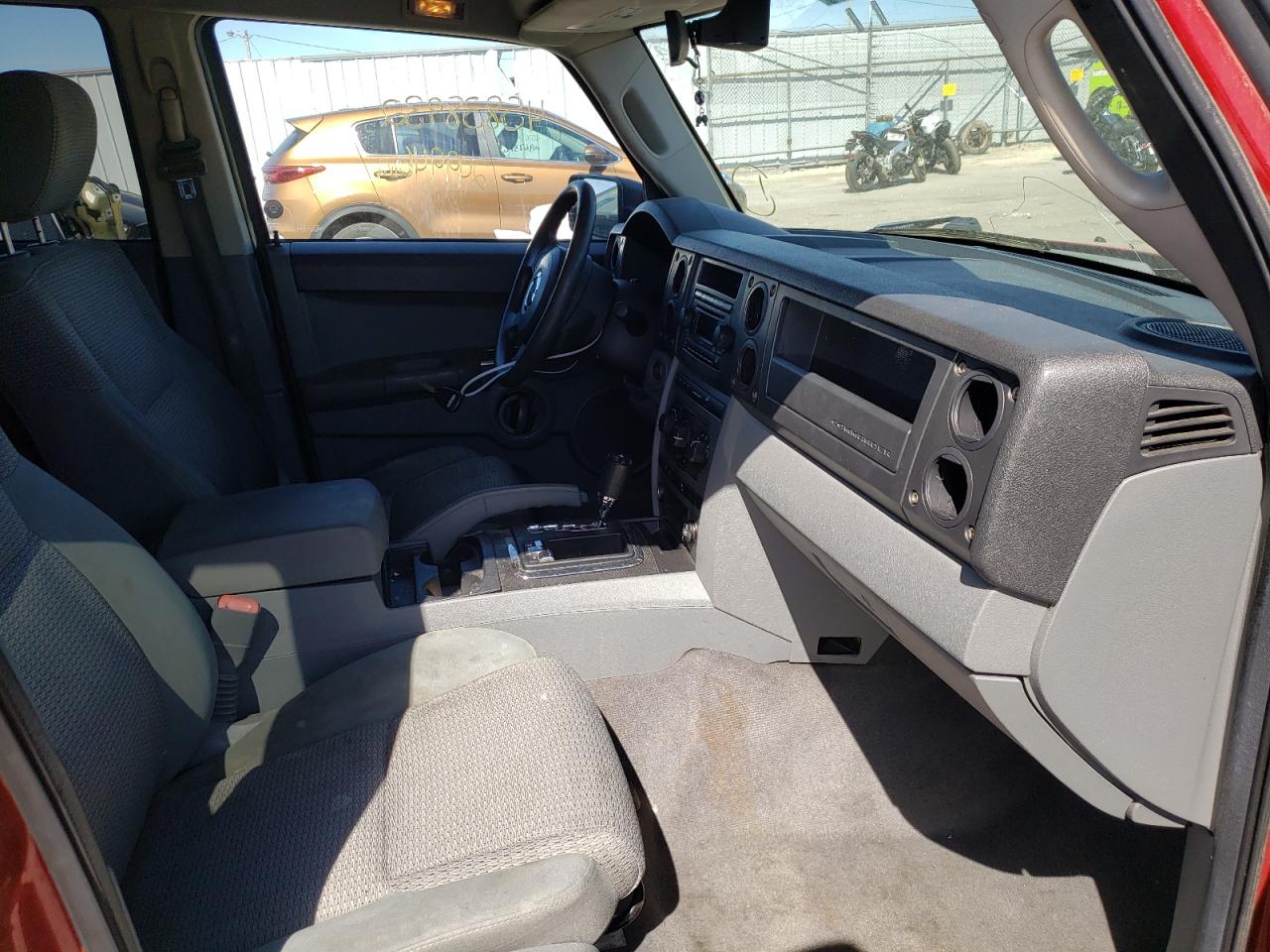 Photo 5 from auction – 2006 JEEP COMMANDER with VIN 1J8HG48N56C338368