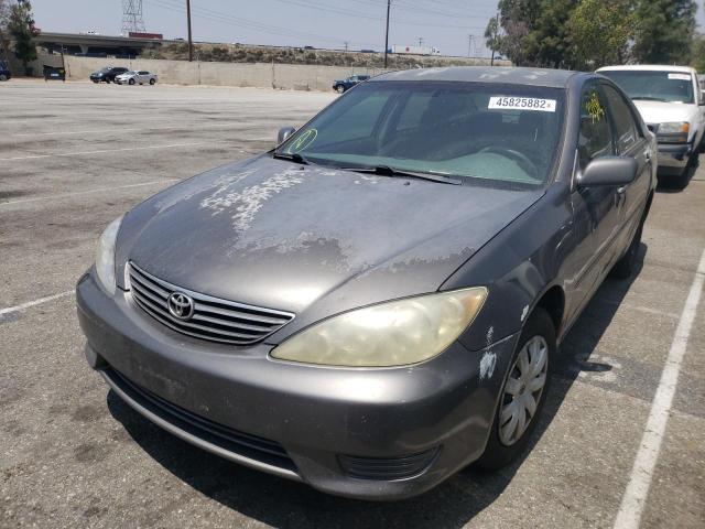 Photo 2 from auction – 2005 TOYOTA CAMRY LE with VIN 4T1BE32K35U598087