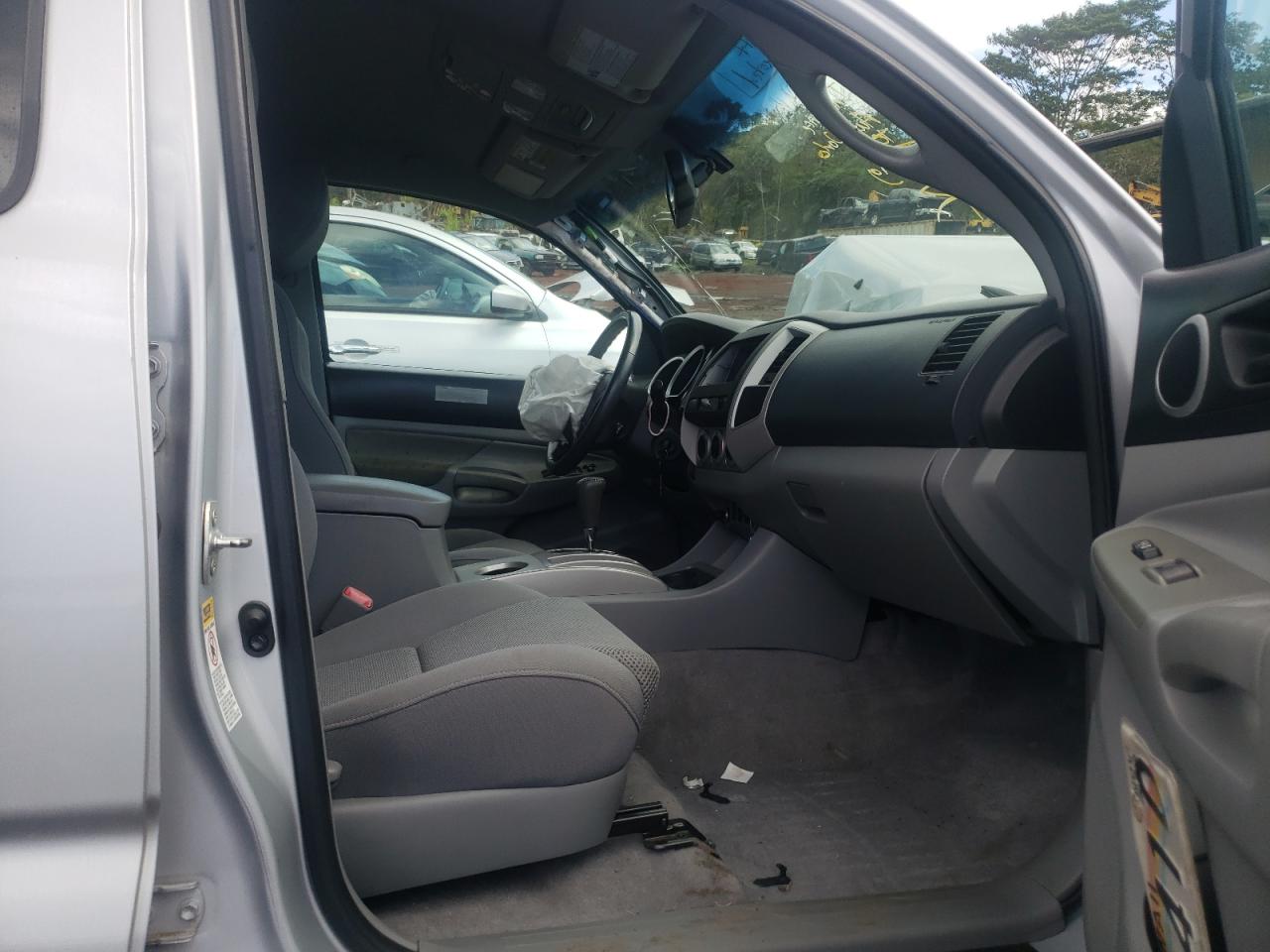 Photo 5 from auction – 2011 TOYOTA TACOMA DOU with VIN 3TMLU4EN4BM060814
