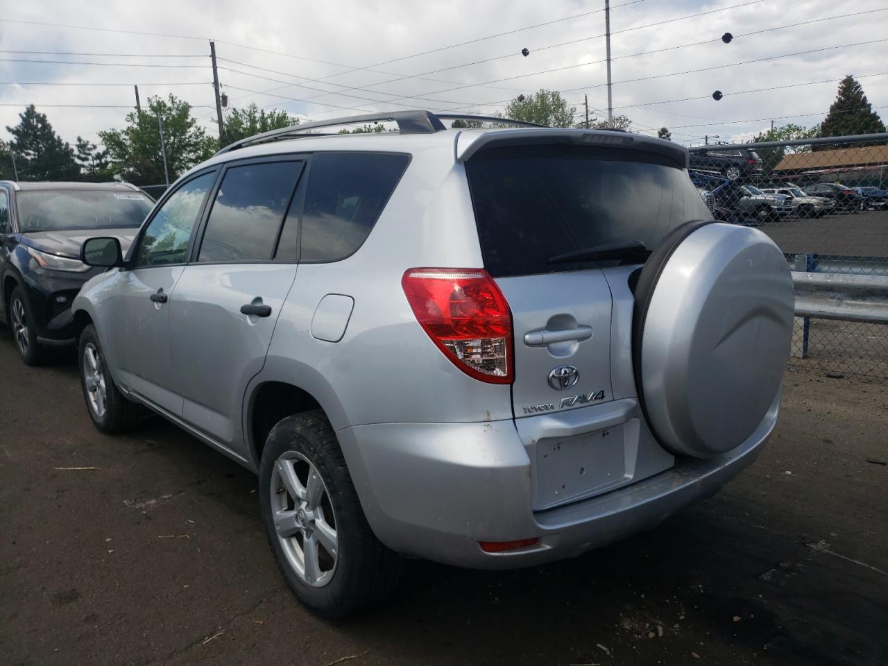 Photo 3 from auction – 2007 TOYOTA RAV4 with VIN JTMBK33V475028098