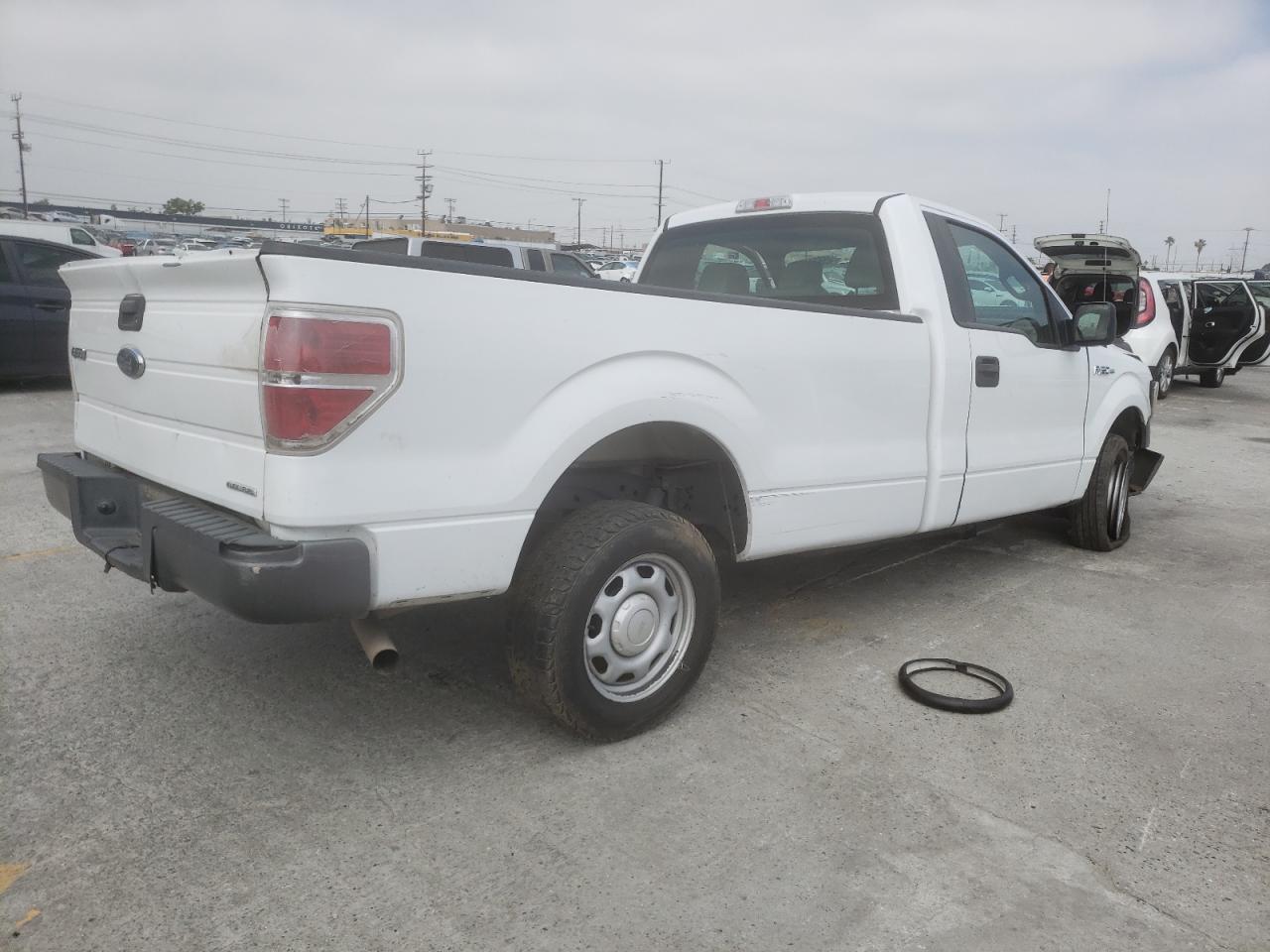 Photo 4 from auction – 2014 FORD F150 with VIN 1FTMF1CM9EKE02342