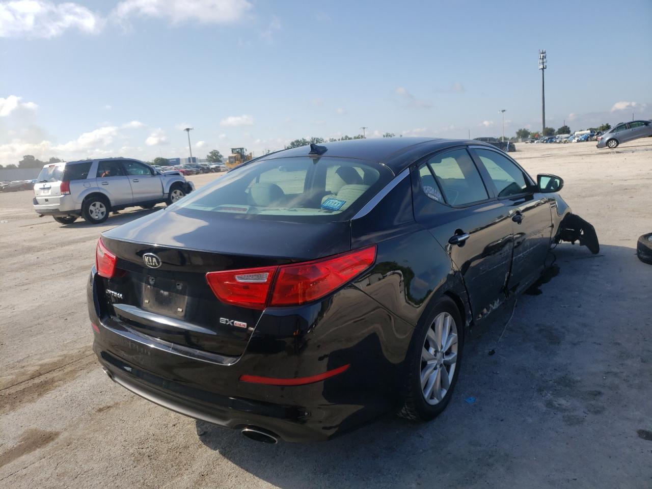 Photo 4 from auction – 2015 KIA OPTIMA EX with VIN 5XXGN4A73FG439008