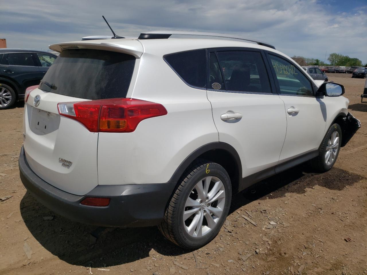 Photo 4 from auction – 2013 TOYOTA RAV4 LIMIT with VIN 2T3DFREV1DW035110