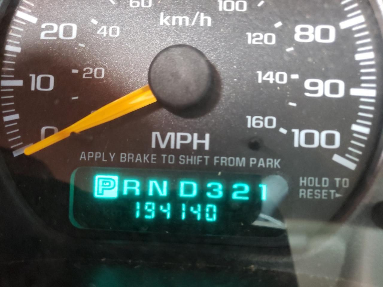 Photo 8 from auction – 2001 CHEVROLET silverado with VIN 2GCEC19TX11297039