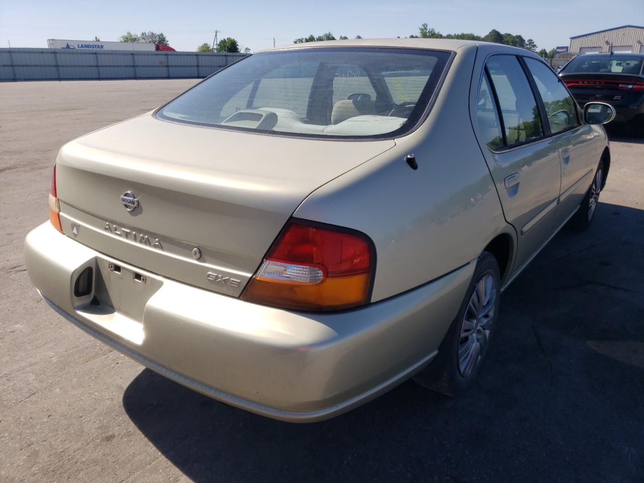 Photo 4 from auction – 1998 NISSAN ALTIMA XE with VIN 1N4DL01D1WC194688