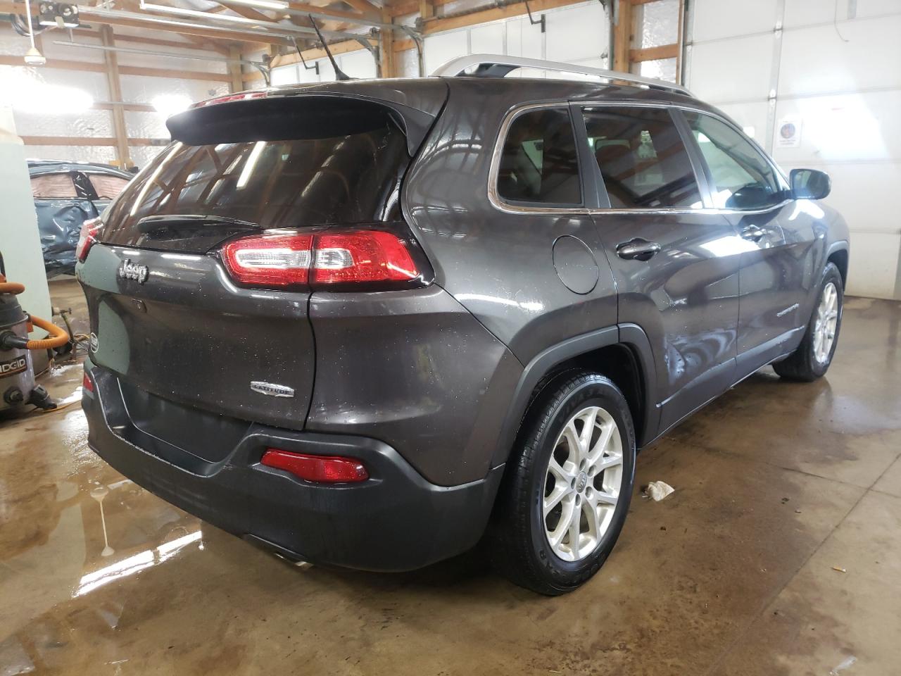 Photo 4 from auction – 2014 JEEP CHEROKEE L with VIN 1C4PJLCS5EW321160