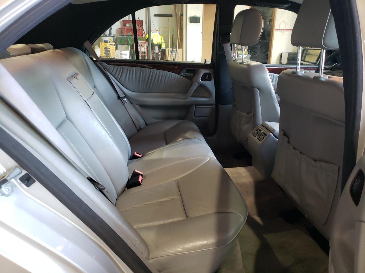 Photo 6 from auction – 1997 MERCEDES-BENZ E420 with VIN WDBJF72F1VA369351