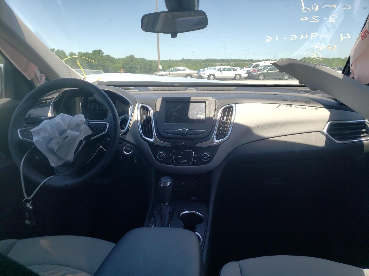 Photo 9 from auction – 2021 CHEVROLET EQUINOX with VIN 2GNAXFEV3M6162023