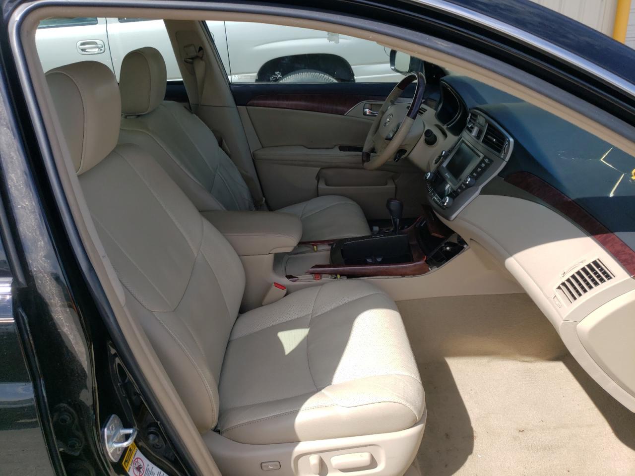 Photo 5 from auction – 2011 TOYOTA AVALON BAS with VIN 4T1BK3DB4BU415667