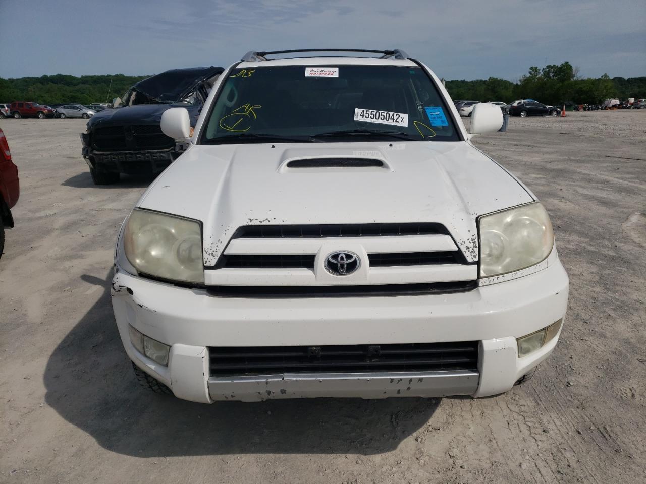 Photo 9 from auction – 2004 TOYOTA 4RUNNER SR with VIN JTEBU14RX48019895