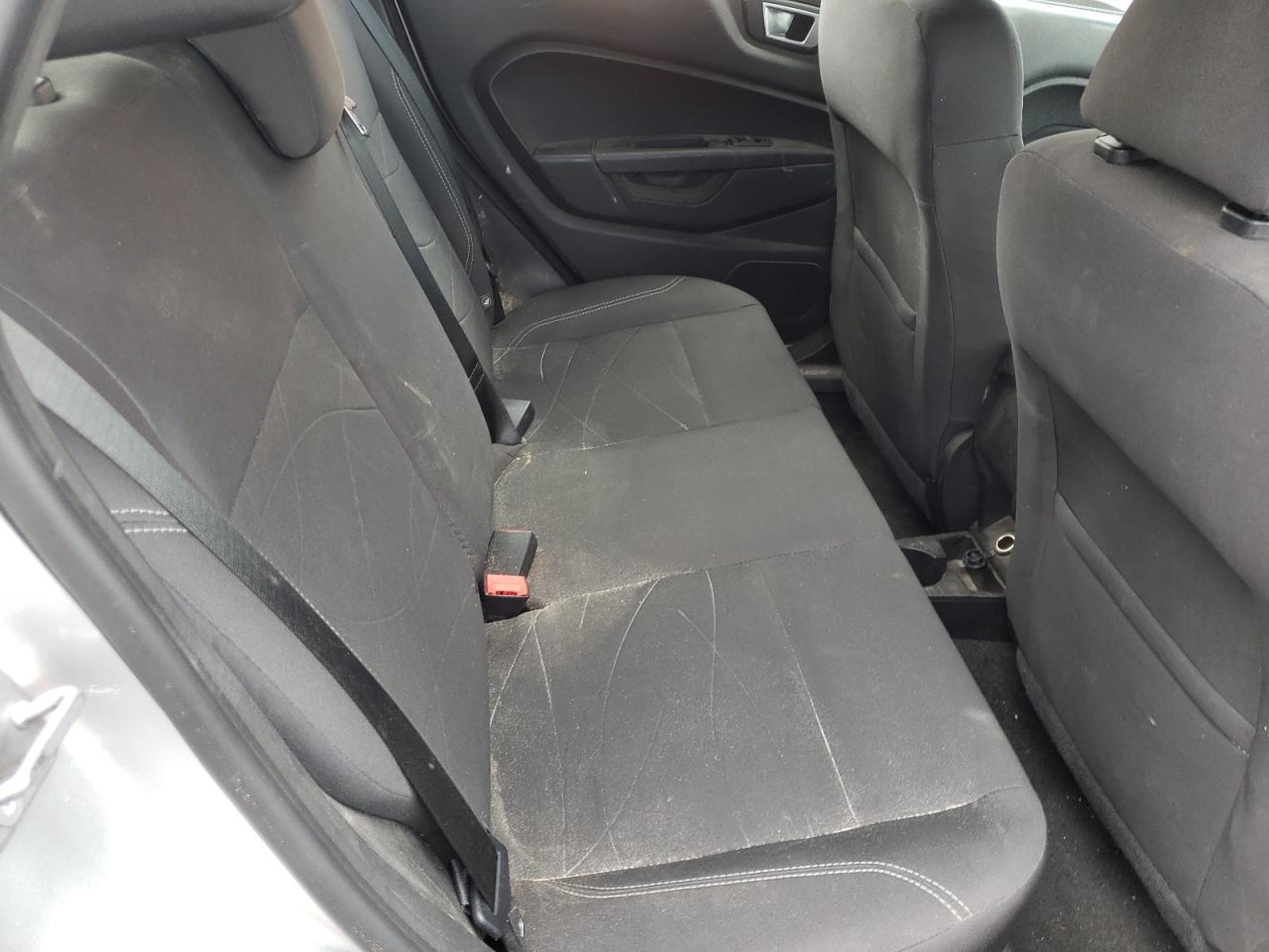 Photo 6 from auction – 2015 FORD FIESTA SE with VIN 3FADP4EE5FM144244