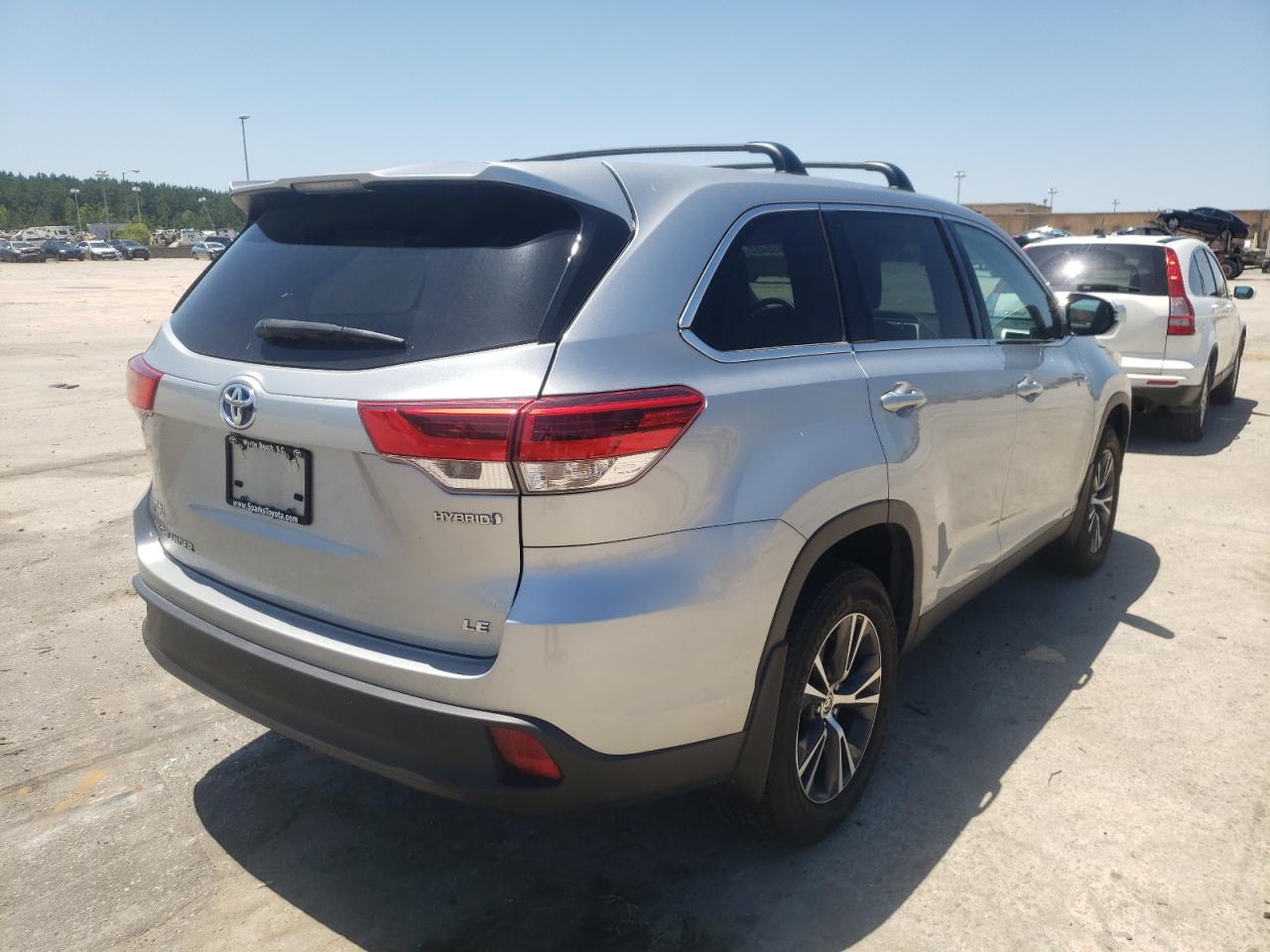 Photo 4 from auction – 2019 TOYOTA HIGHLANDER with VIN 5TDBGRFH6KS078403
