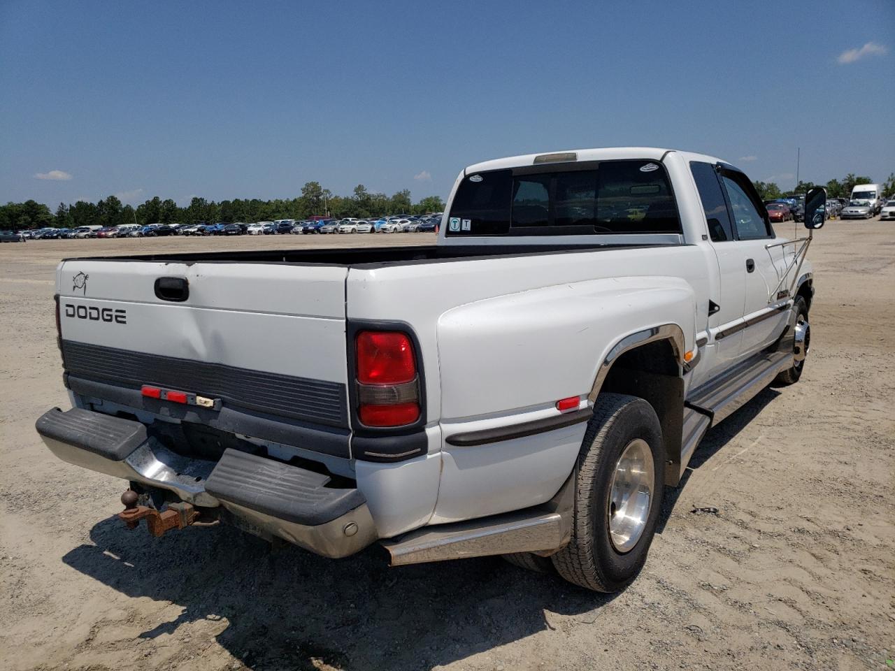 Photo 4 from auction – 1999 DODGE RAM 3500 with VIN 1B7MC3361XJ588442