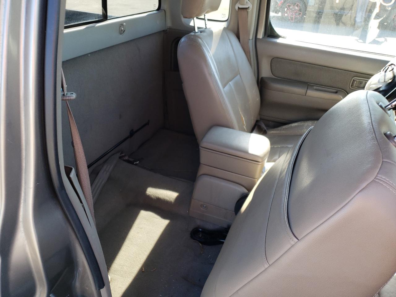 Photo 6 from auction – 2003 NISSAN FRONTIER K with VIN 1N6DD26T23C408308