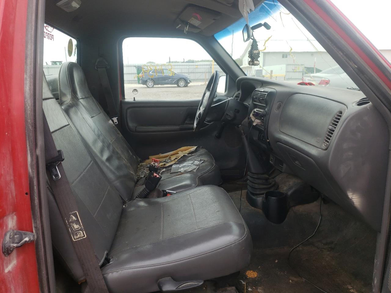 Photo 5 from auction – 2001 FORD RANGER with VIN 1FTYR10U01PA02924