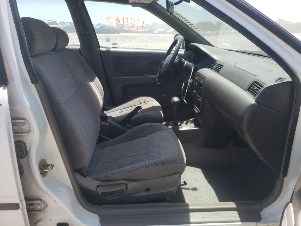 Photo 5 from auction – 1998 NISSAN SENTRA E with VIN 1N4AB41D0WC749336