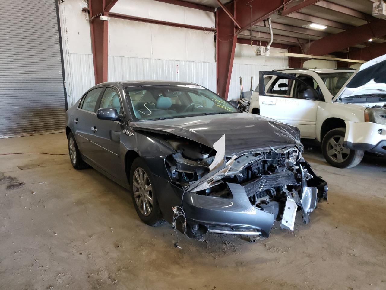BUICK LUCERNE CX 2011 with VIN 1G4HJ5EM8BU116305 - Photo from auction