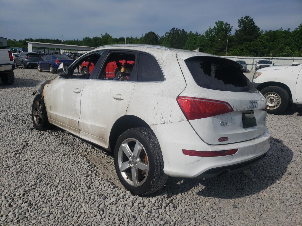 Photo 3 from auction – 2011 AUDI Q5 PREMIUM with VIN WA1DKAFP3BA049853
