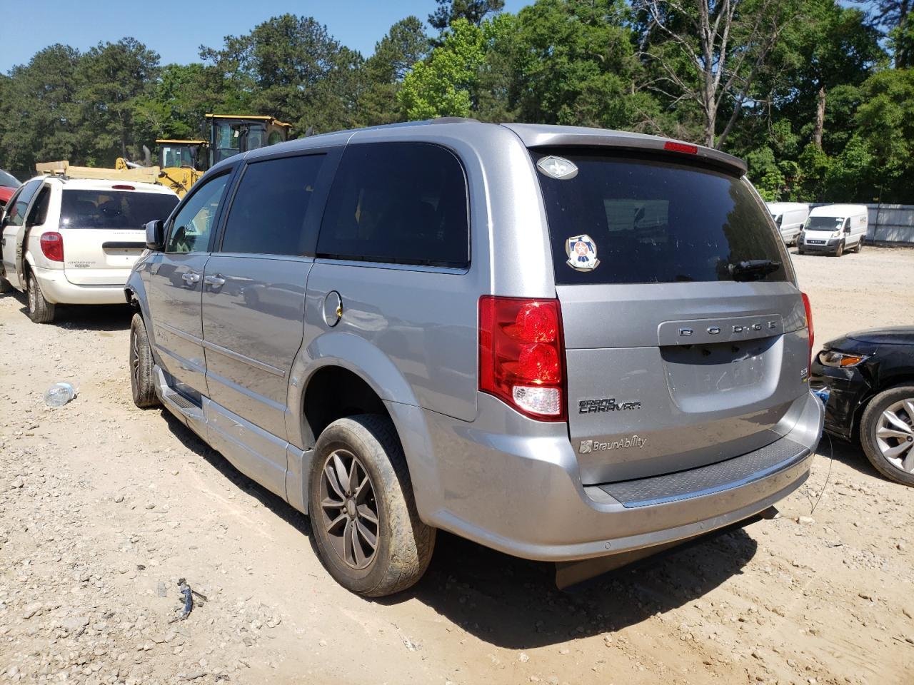Photo 3 from auction – 2017 DODGE GRAND CARA with VIN 2C4RDGCG5HR706833