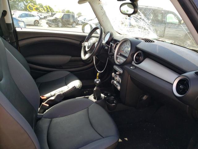 Photo 5 from auction – 2010 MINI COOPER with VIN WMWMF3C5XATZ27335