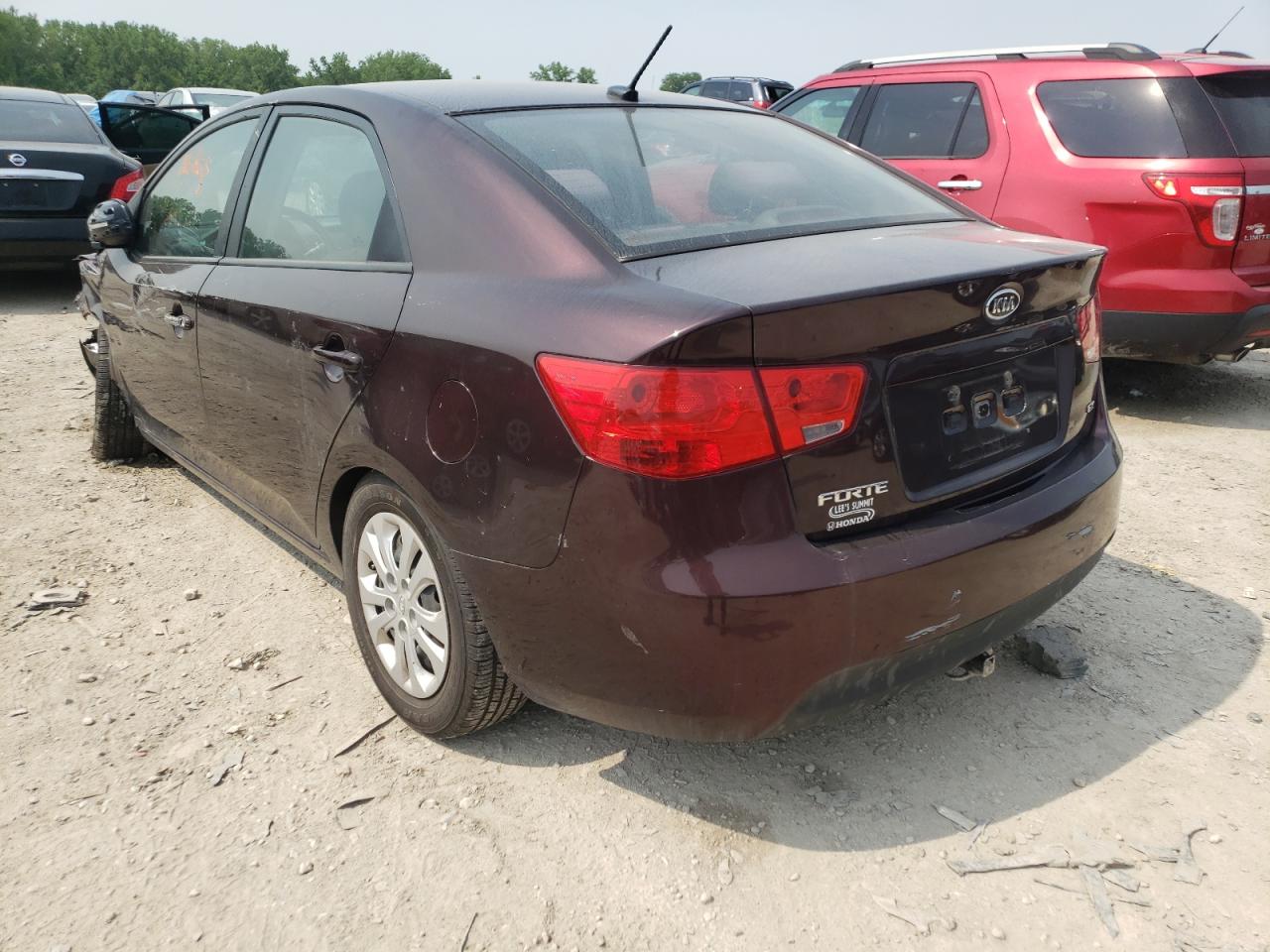 Photo 3 from auction – 2011 KIA FORTE EX with VIN KNAFU4A20B5360586