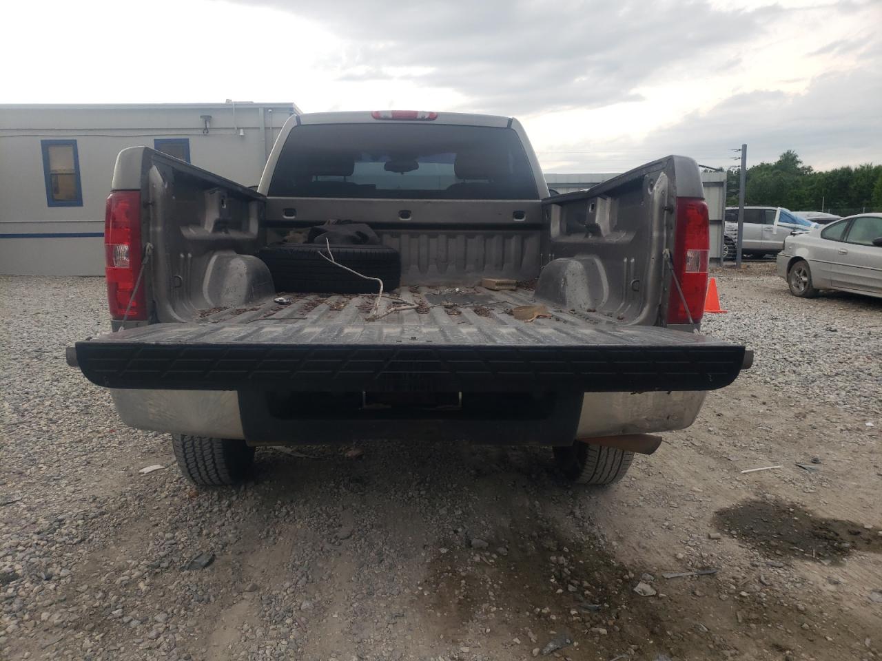 Photo 6 from auction – 2007 CHEVROLET SILVERADO with VIN 1GCEC14C87Z535963
